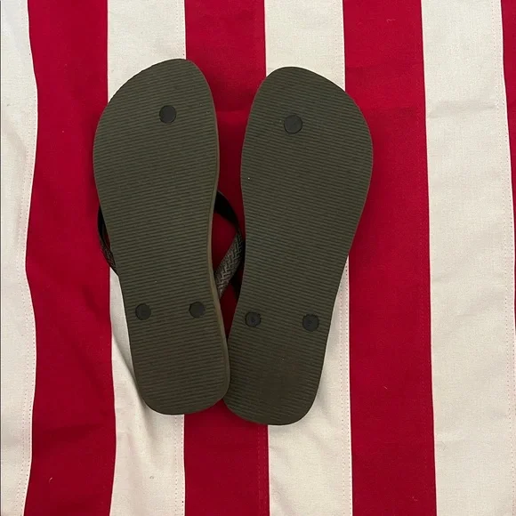 Havaianas Black Men's Flip Flops - Picture 4 of 6